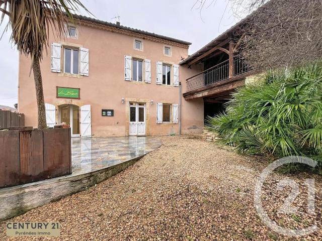 Maison 7 pièces 323 m²