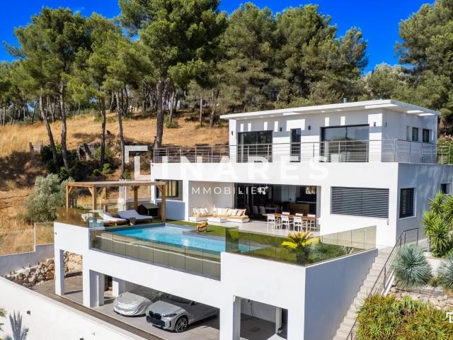 Maison 5 pièces 333 m²