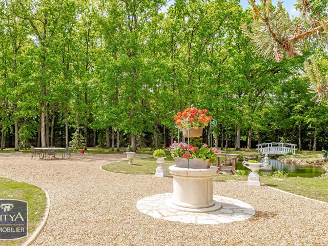 Maison 5 pièces 340 m²