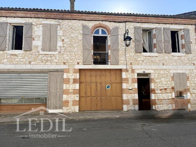 Maison 5 pièces 380 m²