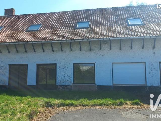 Maison 5 pièces 337 m²