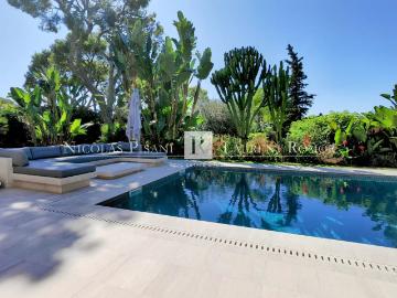 Maison 5 pièces 413 m²