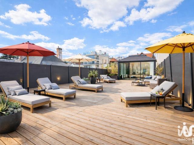 Maison 5 pièces 421 m²
