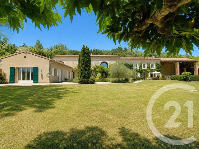 Maison 5 pièces 433 m²