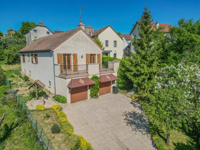 Maison 5 Pieces / 4 Chambres / 115M2 Environ / 678M2 De Terr. 115m² Messigny et Vantoux