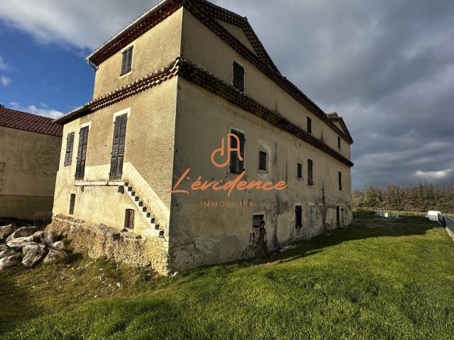 Maison 5 pièces 500 m²