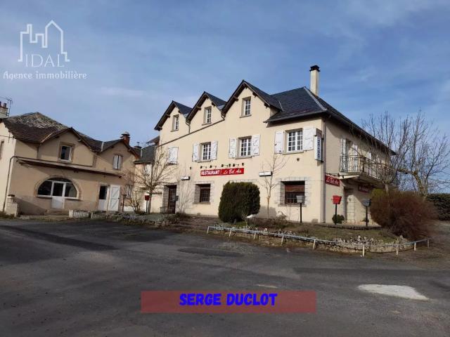 Maison 5 pièces 597 m²