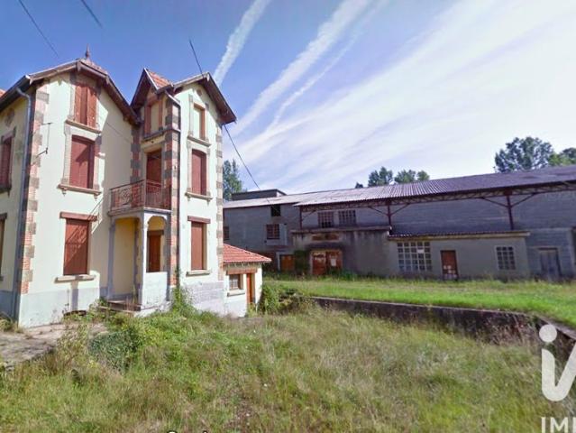 Maison 5 pièces 5 000 m²