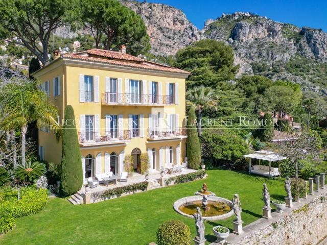 Maison 5 pièces 600 m²