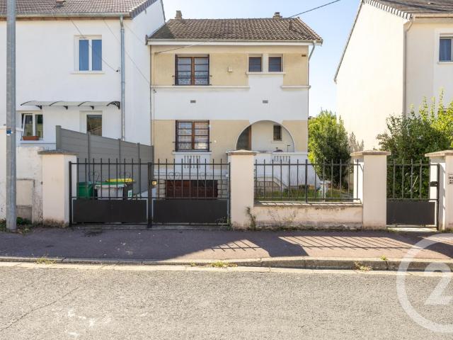 Maison 5 pièces 74 m²