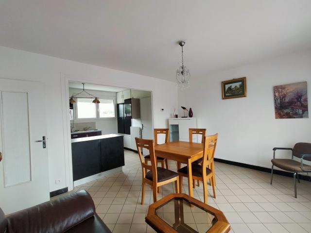 Maison 5 pièces, 74 m² à louer à Villaines la Juhel 53700