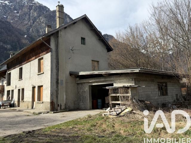 Maison 5 pièces 77 m²