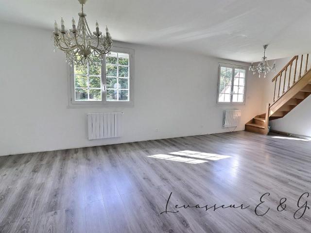 Maison 5 pièces 80 m²