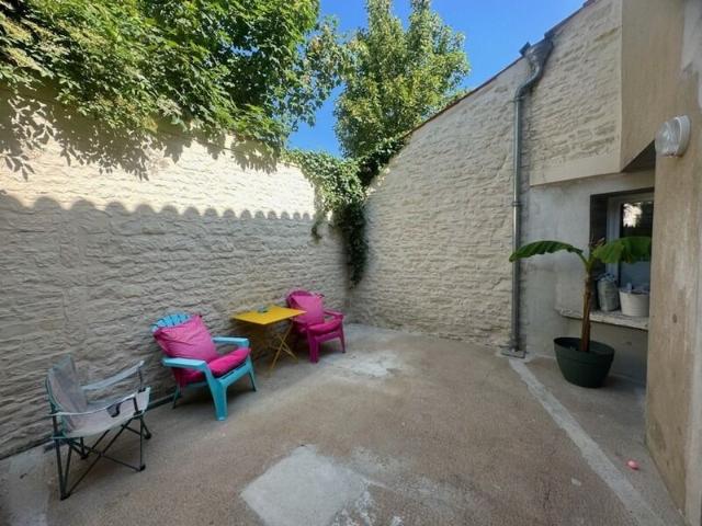 Maison 5 pièces, 83 m² à louer à Mauzé sur le Mignon 79210