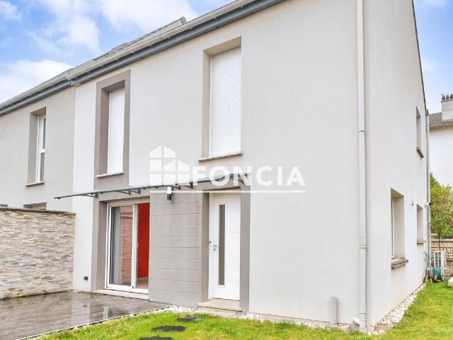 Maison 5 pièces 84 m²