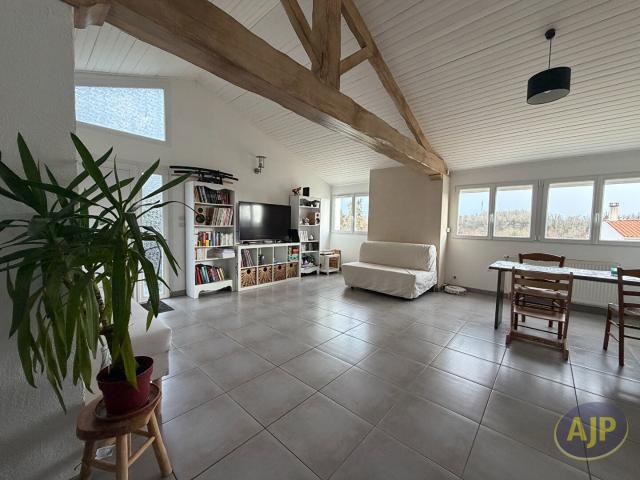 Maison 5 pièces 84 m²
