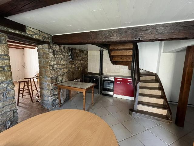 Maison 5 pièces, 88 m² à louer à Chamesol 25190