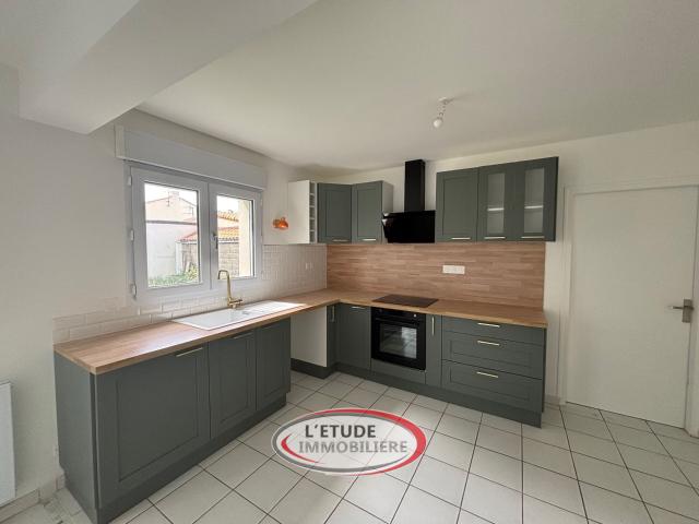 Maison 5 pièces, 88 m² à louer à Rezé 44400