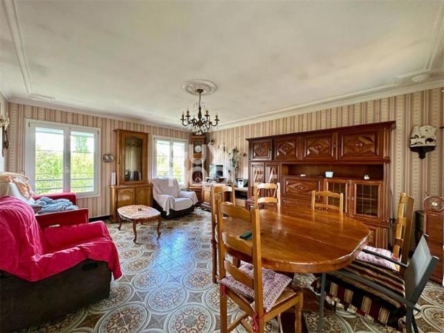 Maison 5 pièces ? 89 m² avec terrain de 849 m² et sous sol ? Venette ? 265 000