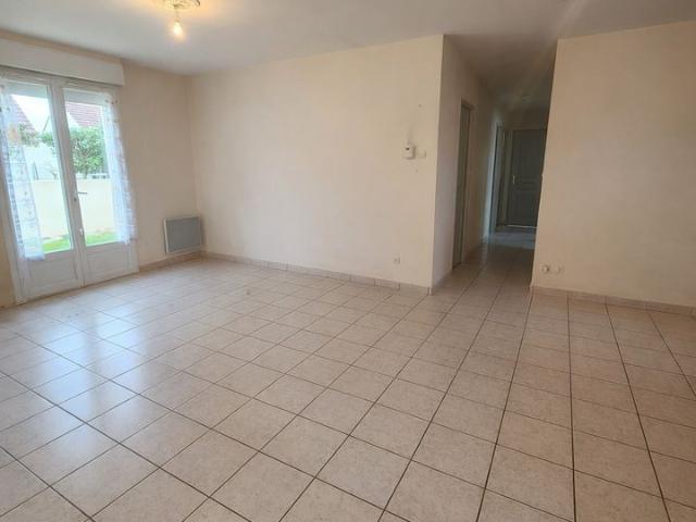 Maison 5 pièces, 90 m² à louer à La Ferté Bernard 72400