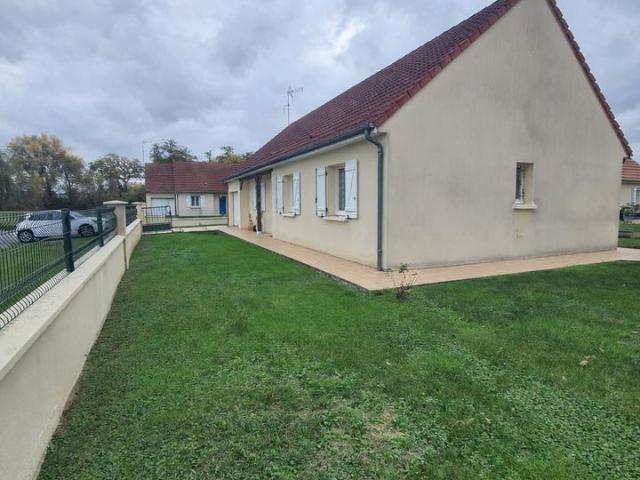 Maison 5 pièces, 90 m² à louer à La Ferté Bernard 72400