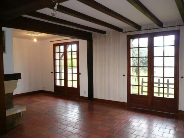 Maison 5 pièces, 90 m² à louer à Merpins 16100