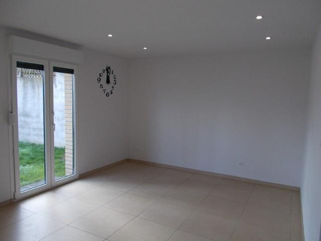 Maison 5 pièces, 90 m² à louer à Petite Forêt 59494