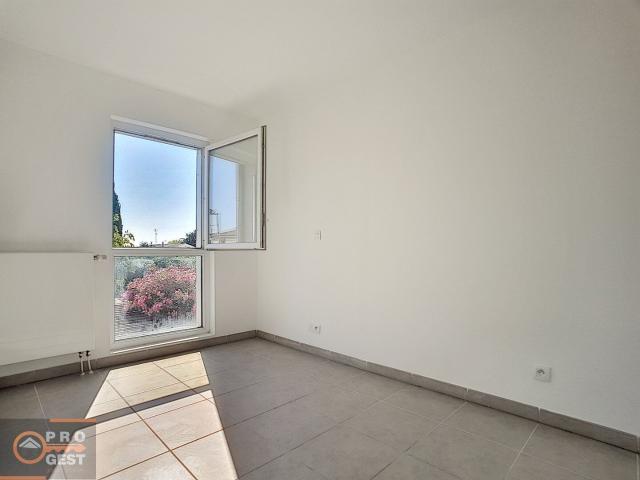 Maison 5 pièces, 92 m² à louer à Castries 34160