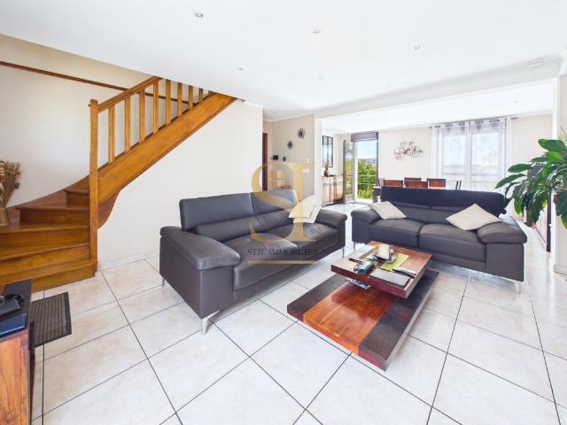 Maison 5 pièces 93 m²
