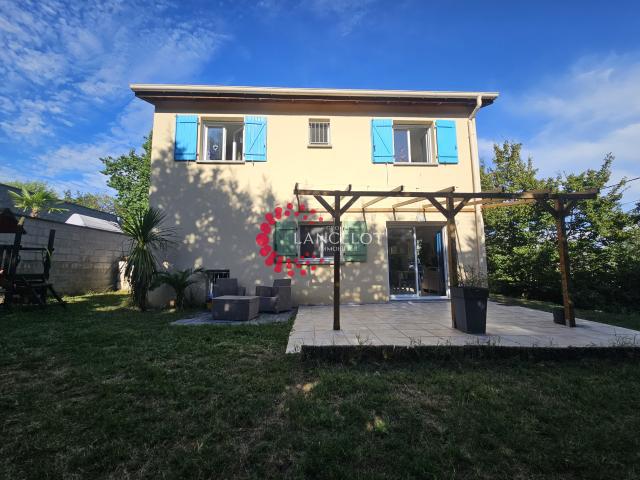 Maison 5 pièces 93 m²