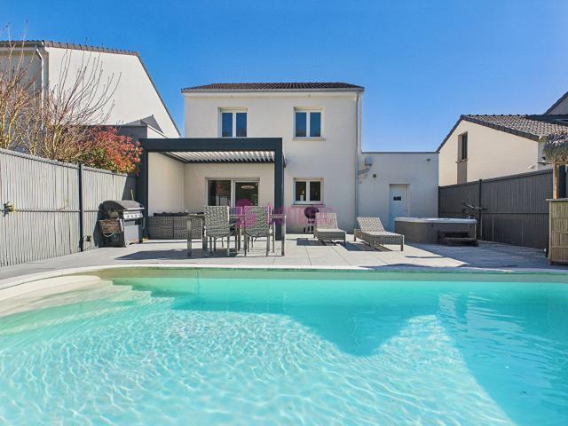 Maison 5 pièces 105 m²