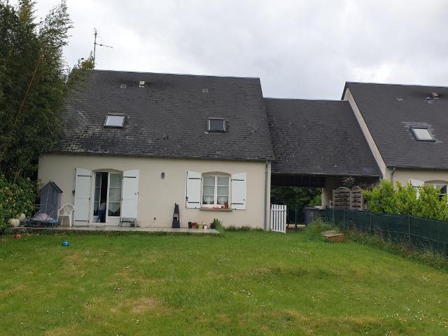 Maison 5 pièces, 95 m² à louer à Larçay 37270