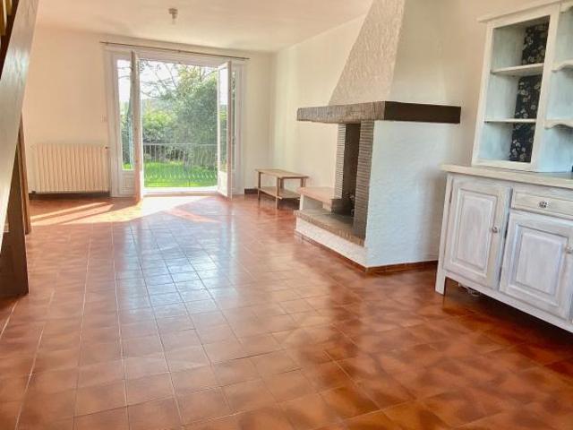 Maison 5 pièces, 97 m² à louer à Aire sur l'Adour 40800