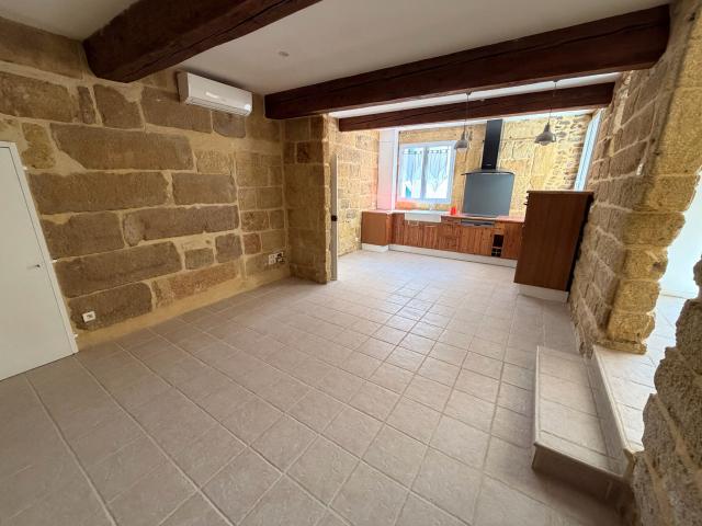 Maison 5 pièces, 98 m² à louer à Gallargues le Montueux 30660
