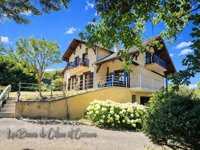 Maison 5 pièces 9 597 m²