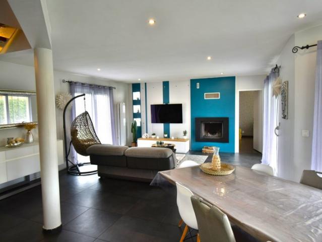 Maison 5 pièces à DENGUIN 64230