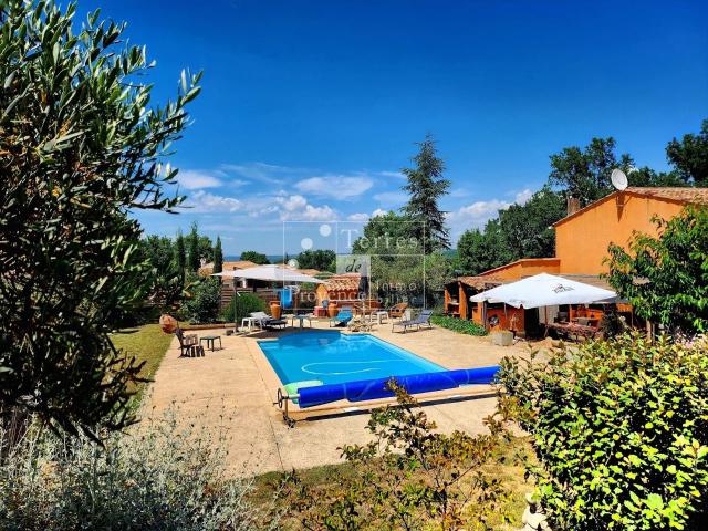 Maison 5 pièces avec piscine à Montmeyan 129m² Montmeyan