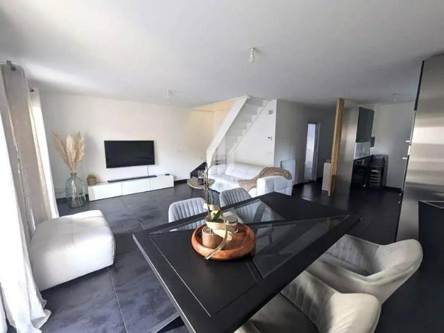 Maison 5 pièces avec piscine