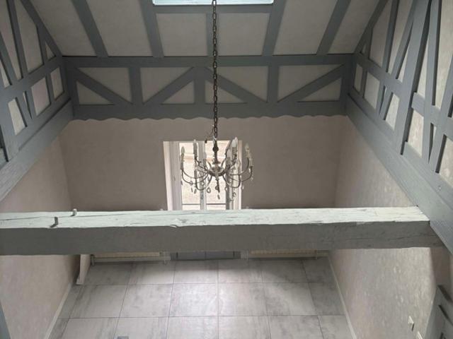 Maison 5 pièces de 105m² avec terrasse et garage