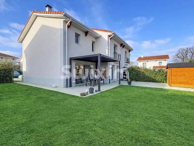 Maison 5 pièces de 136m2 construite en 2018