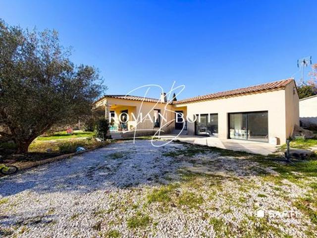Maison 5 pièces de 153m2 sur 837m2 de terrain avec piscine