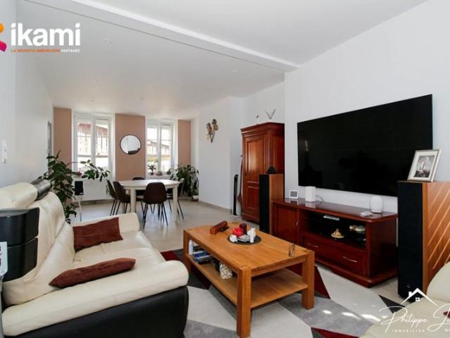 Maison 5 pièces de 180 m2 à Courgenay 89190
