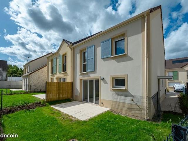 Maison 5 pièces LE CLOS DU BOIS 1 et 2