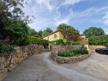 louer Maison à Alpes - Terrasse, Climatisation