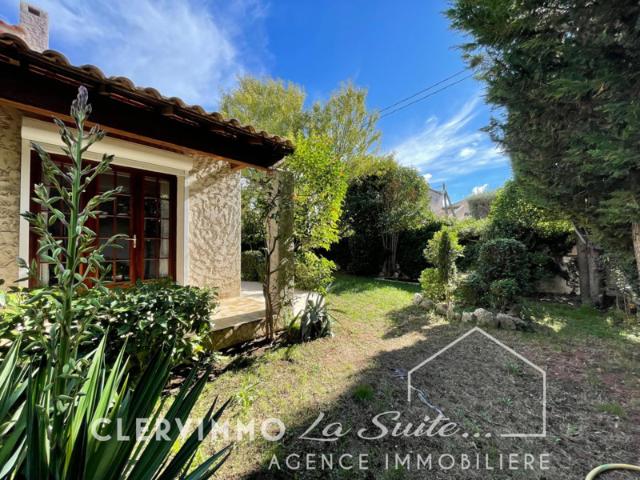 MAISON 5 PIECES ST JULIEN 140M2
