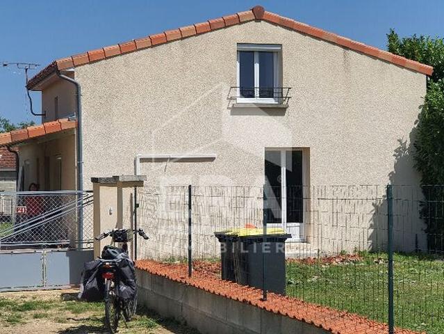 Maison 5 pièces ROULLET SAINT ESTEPHE