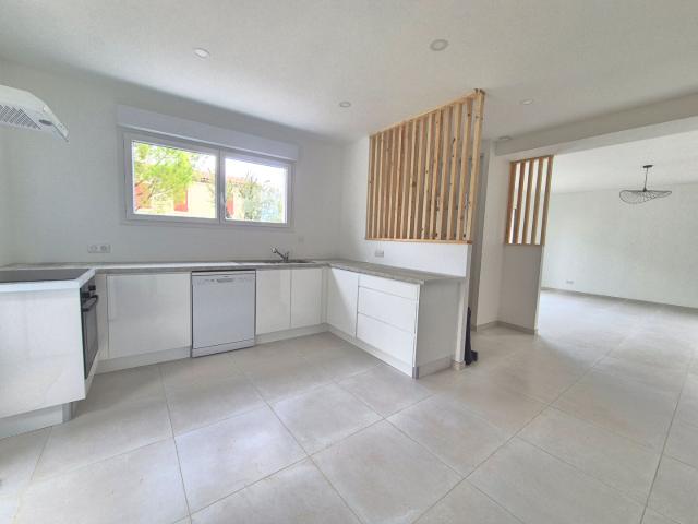 Location maison 5 pièces, 114.00m², Villelongue d'Aude
