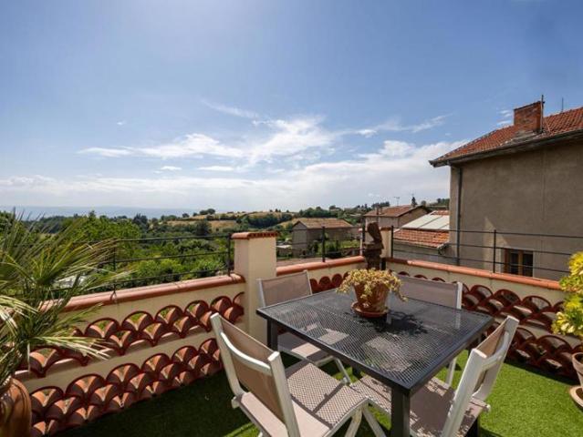 Maison de village avec jardin et vue panoramique