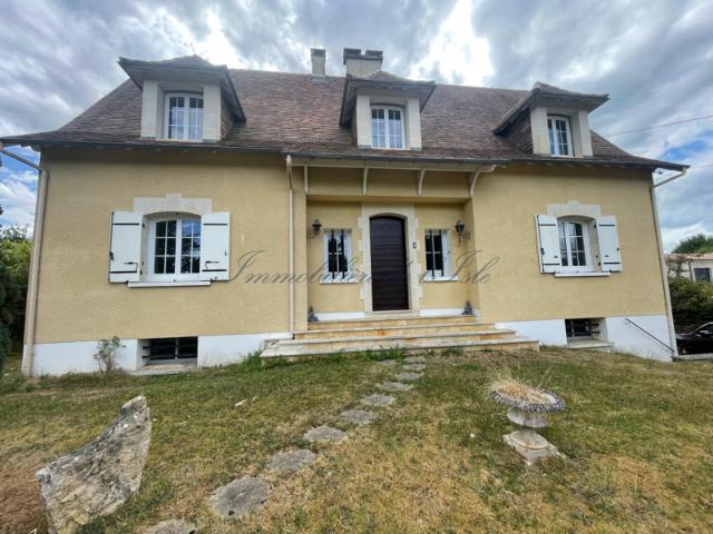 MAISON 6 CHAMBRES