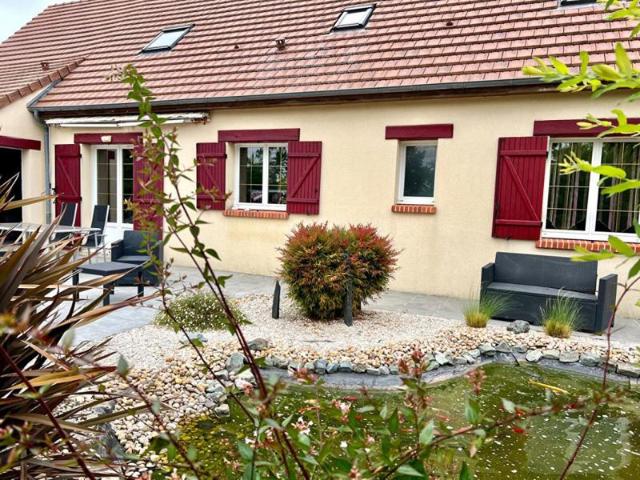 Maison 6 pièce s 160 m2 Sans travaux